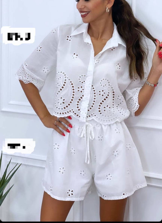 Boémista Store - Blusa VIANESA em bordado inglês de manga curta -  - #tag1# - #tag2#