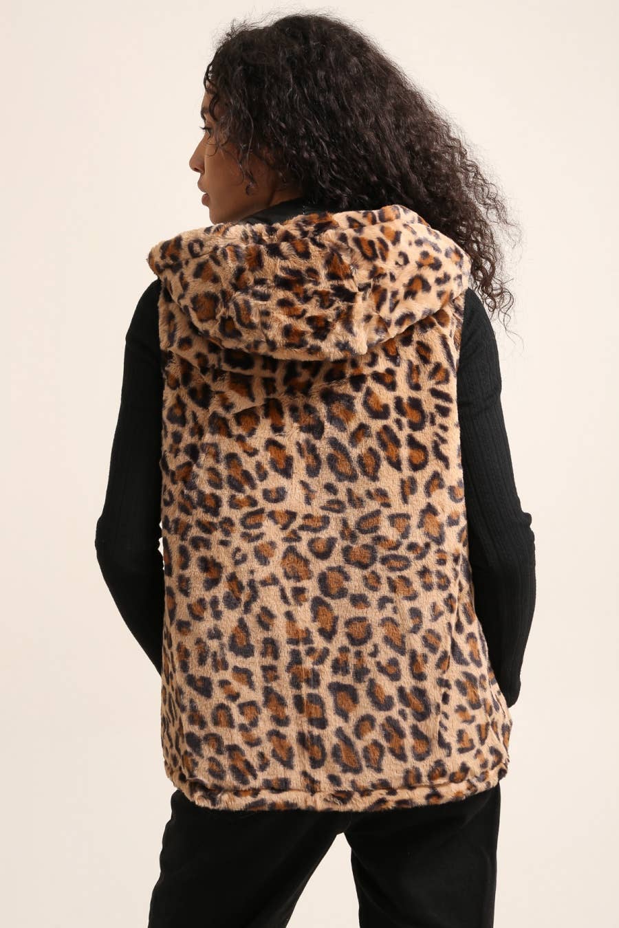 Boémista Store - COLETE LEOPARDO REVERSÍVEL COM CAPUZ -  - #tag1# - #tag2#